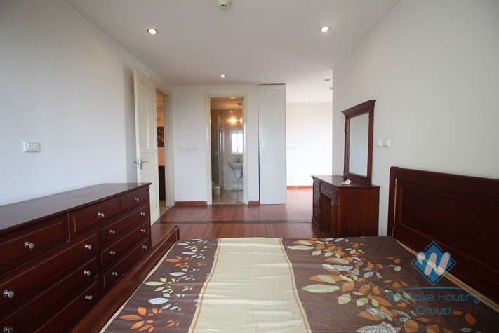 Four bedrooms apartment for rent in P building Ciputra, Ha Noi